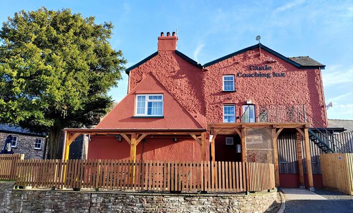 The back view to the Castle Coaching Inn.